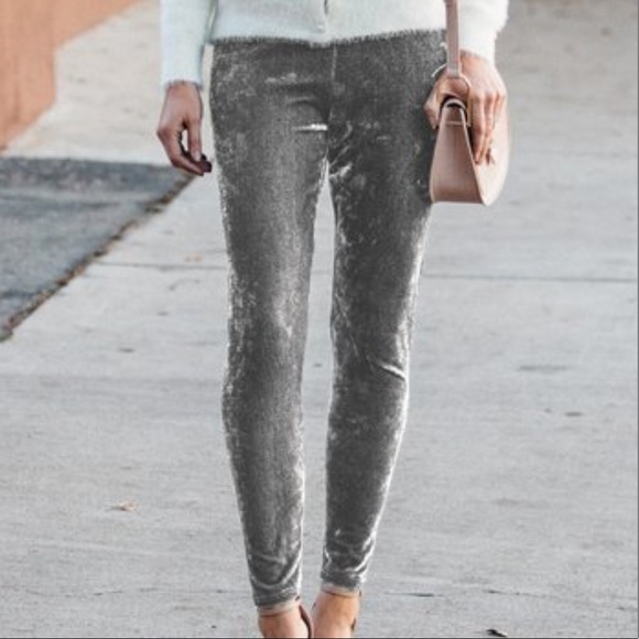 🌟SOLD🌟5 STAR🖤GRACIELA GRAY VELVET LEGGINGS🖤NWT🖤 - Picture 2 of 7